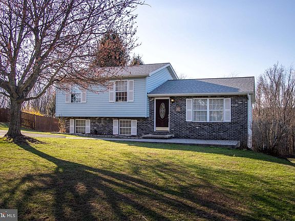 4th image of 387 W Ridge Loop Rd