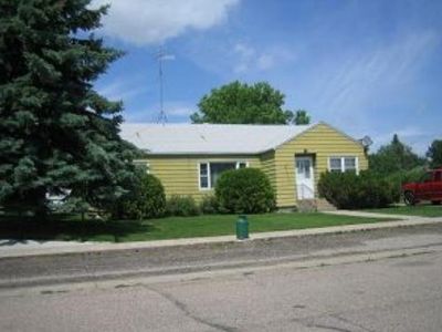 504 Carvell St, Max, ND, 58759