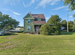 10262 E Lake Rd, North East, PA 16428