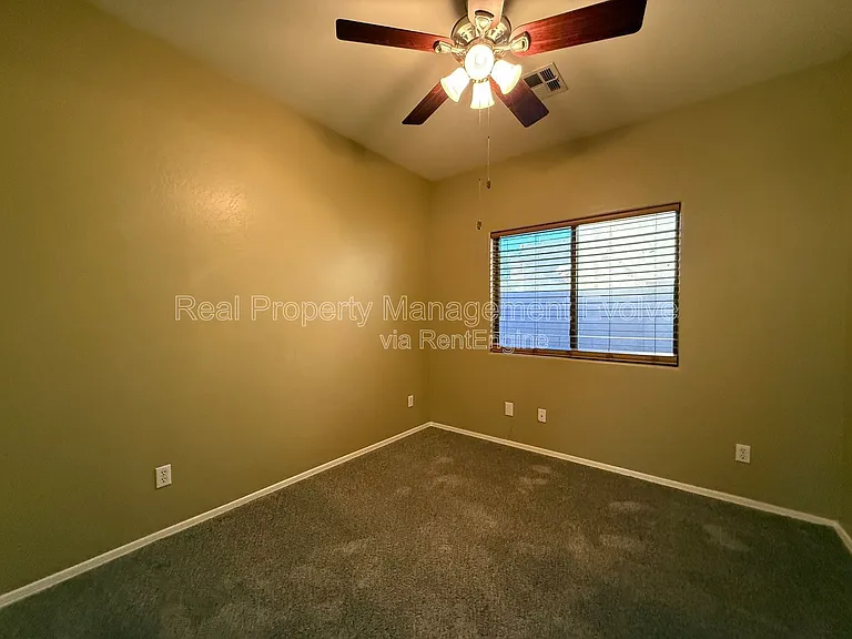 8014 W Pima St — Photo 14