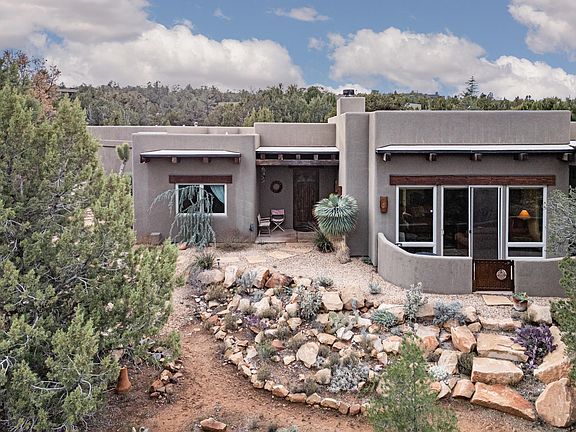 2nd image of 731 N Rock Garden Ln