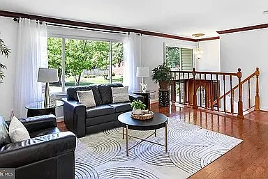 4227 University Dr — Photo 6
