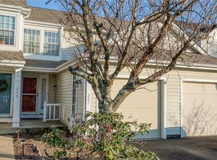 231 Clearbrook Ct, Cranberry Township, PA 16066