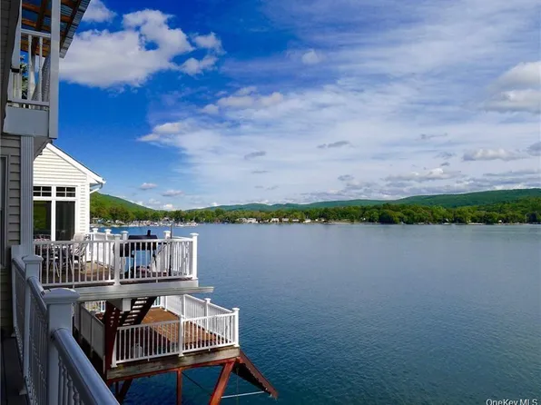 590 Jersey Ave, Greenwood Lake, NY 10925