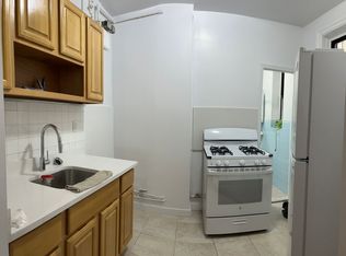 664 E 166th St #1H, Bronx, NY 10456