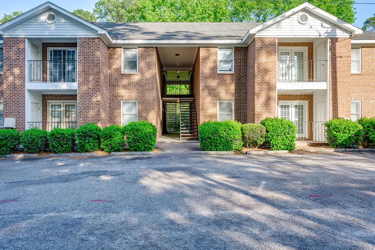 Building Photo - 403 Wormwood Ln #D