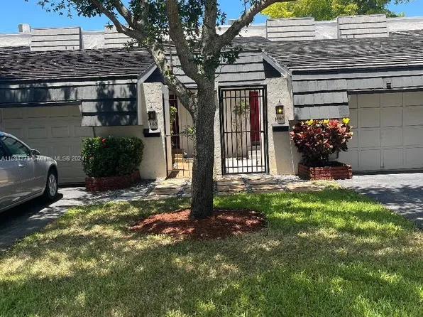 463 NW 68th Ave #704, Plantation, FL 33317