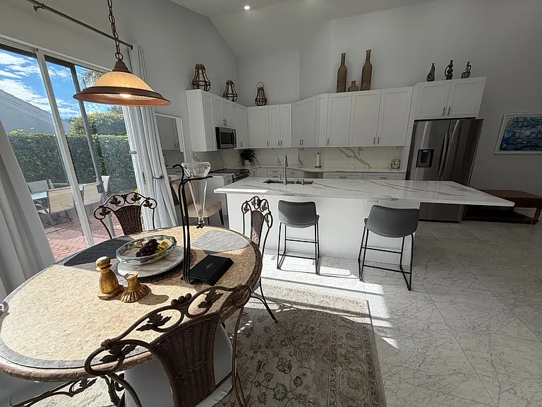 5950 Almaden Dr — Photo 11