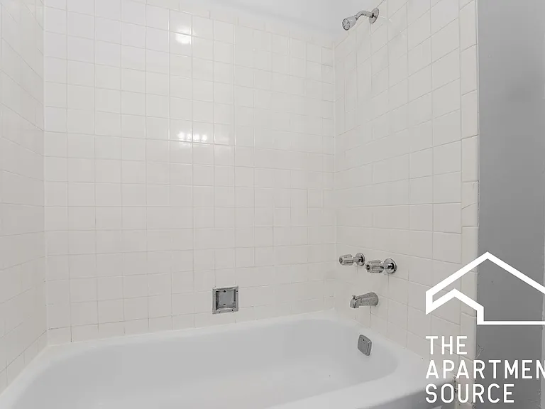 2319 N Kedzie Blvd #1F — Photo 11