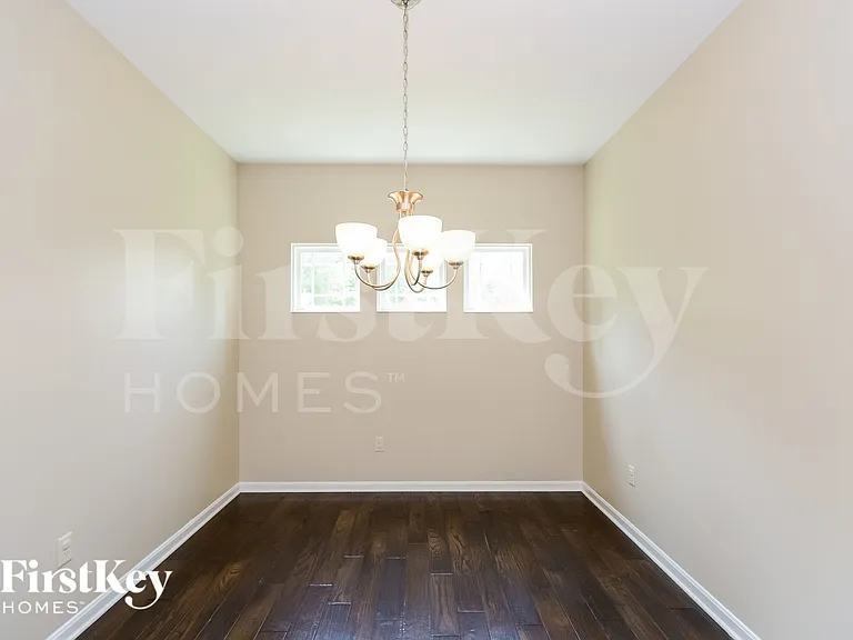 6747 Waverly Park — Photo 4