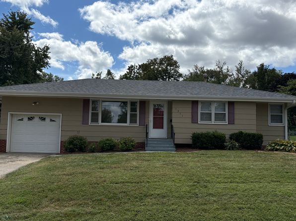 1311 Pleasant St