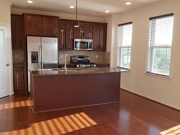 Upgraded Gourmet Kitchen