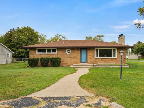 7145 Delaware St, Merrillville, IN 46410