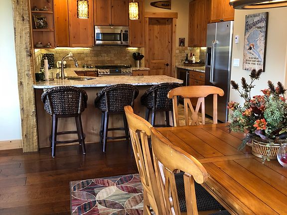 Main floor dining/kitchen