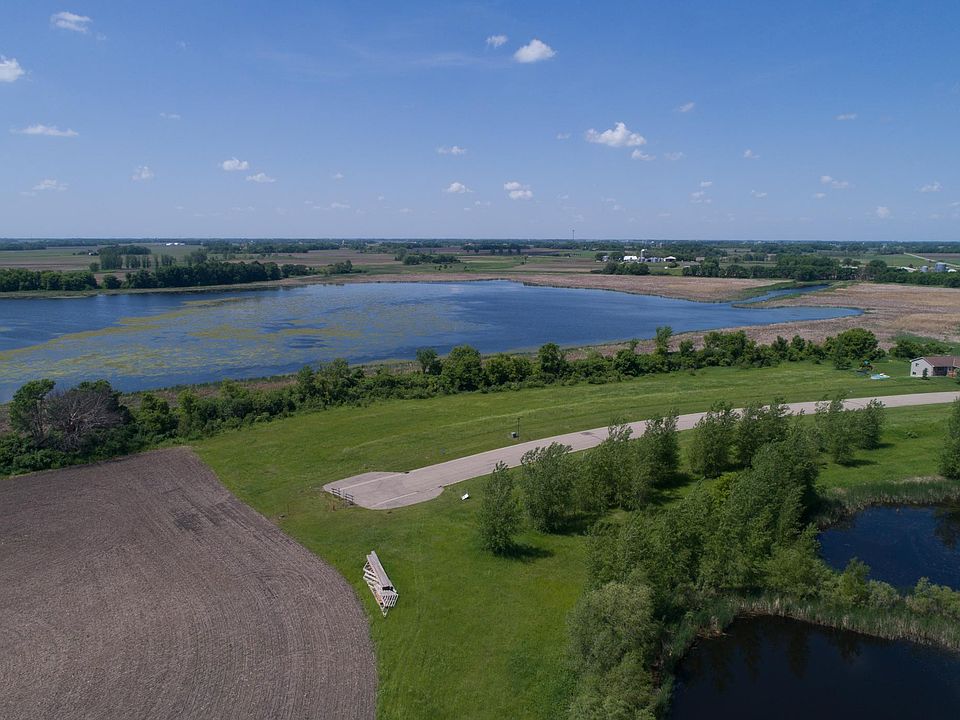 2nd image of 345 Lake Erin Dr