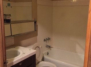 2517 W National Ave APT 204, Milwaukee, WI 53204