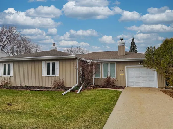 814 HARMEL AVENUE, Oshkosh, WI 54902