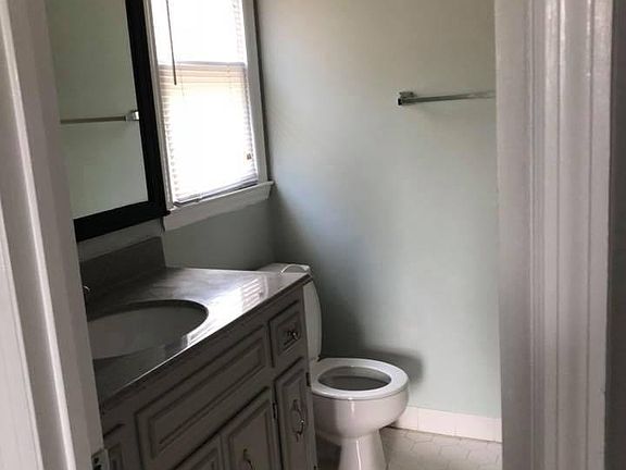 Master Bath, 2nd Bedroom has identical bathroom 