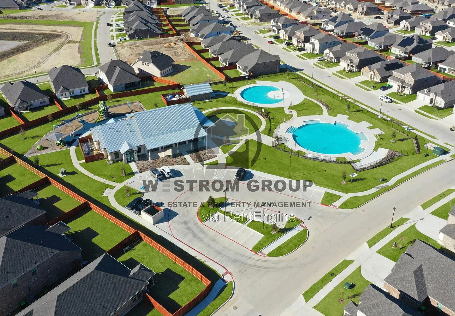 4 bed, 2.0 bath, 1933 sqft, $2,495 — Photo 1