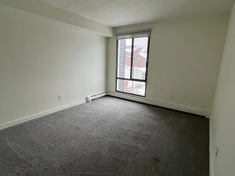 Sycamore Place Apartments — Photo 88