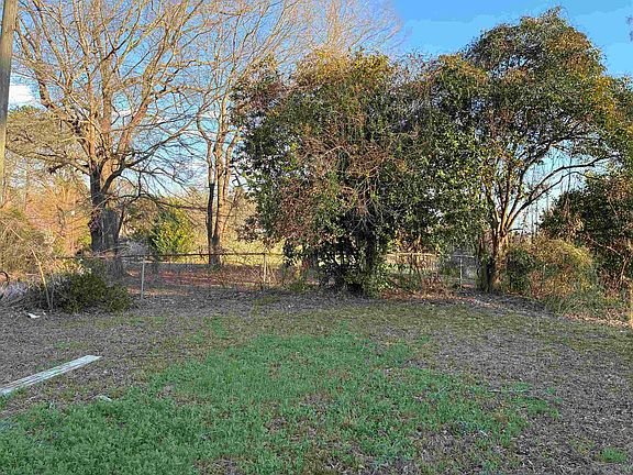 3rd image of 134 Bird St