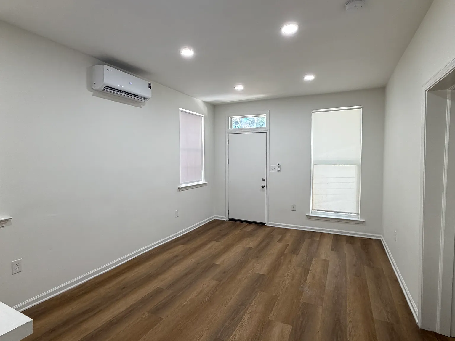 4 bed, $1,700 — Photo 3