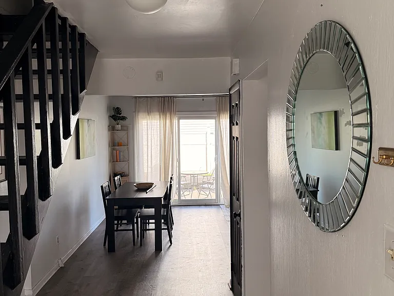 738 Woodbox Dr — Photo 1