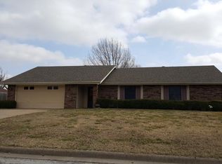 1534 S Heritage Cir, Rogers, AR 72758