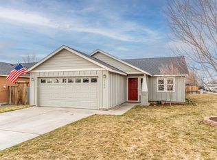 3103 SW Peridot Ave, Redmond, OR 97756