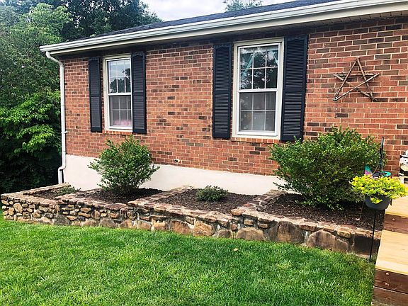 4th image of 3010 Creekwood Dr