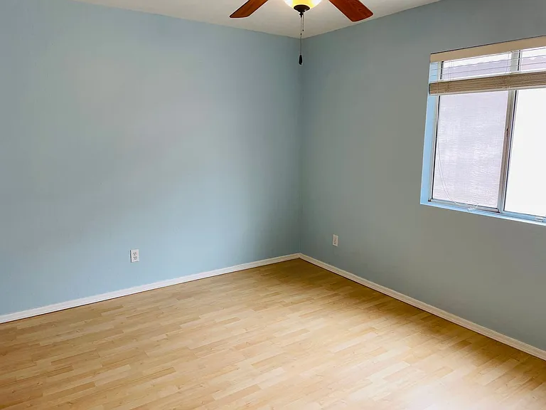 1051 W Todd Dr — Photo 29