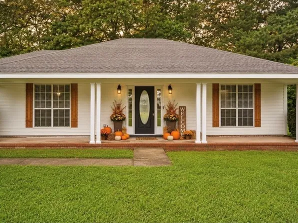 4013 Blakewood Dr W, Semmes, AL 36575