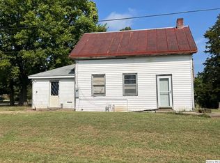 1503 Maas Rd, Quincy, IL 62305