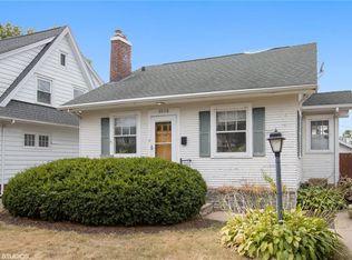 2512 C Ave NE, Cedar Rapids, IA 52402