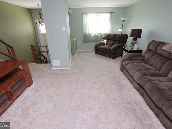 5th image of 12159 Aster Rd