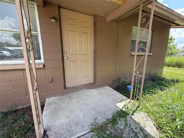 116 Court St SW, Fort Meade, FL 33841