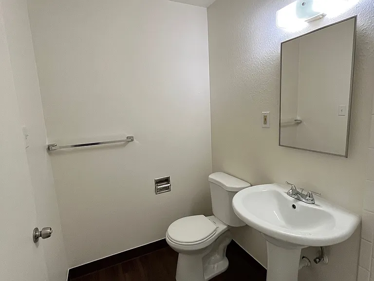 1030 Dayton St #10 — Photo 11