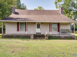 926 Culver Rd, Falkville, AL 35622