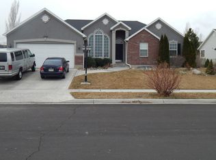 1283 S Lake View Terrace Rd, Saratoga Springs, UT 84045