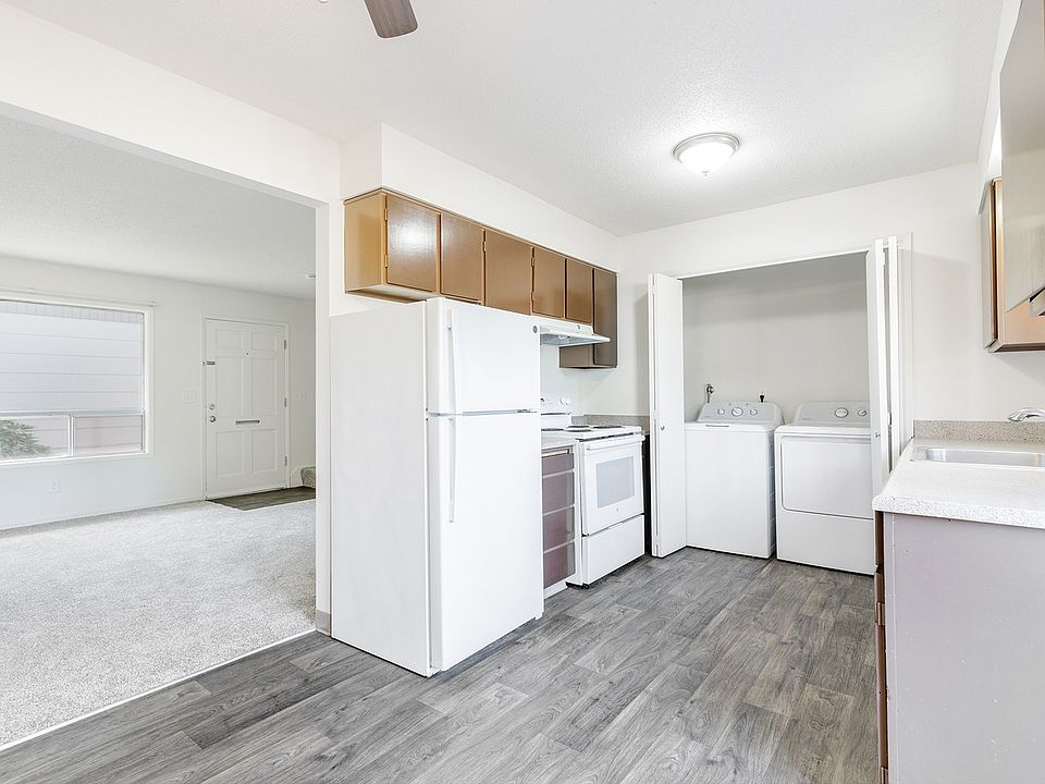 9725 Devonshire (6)