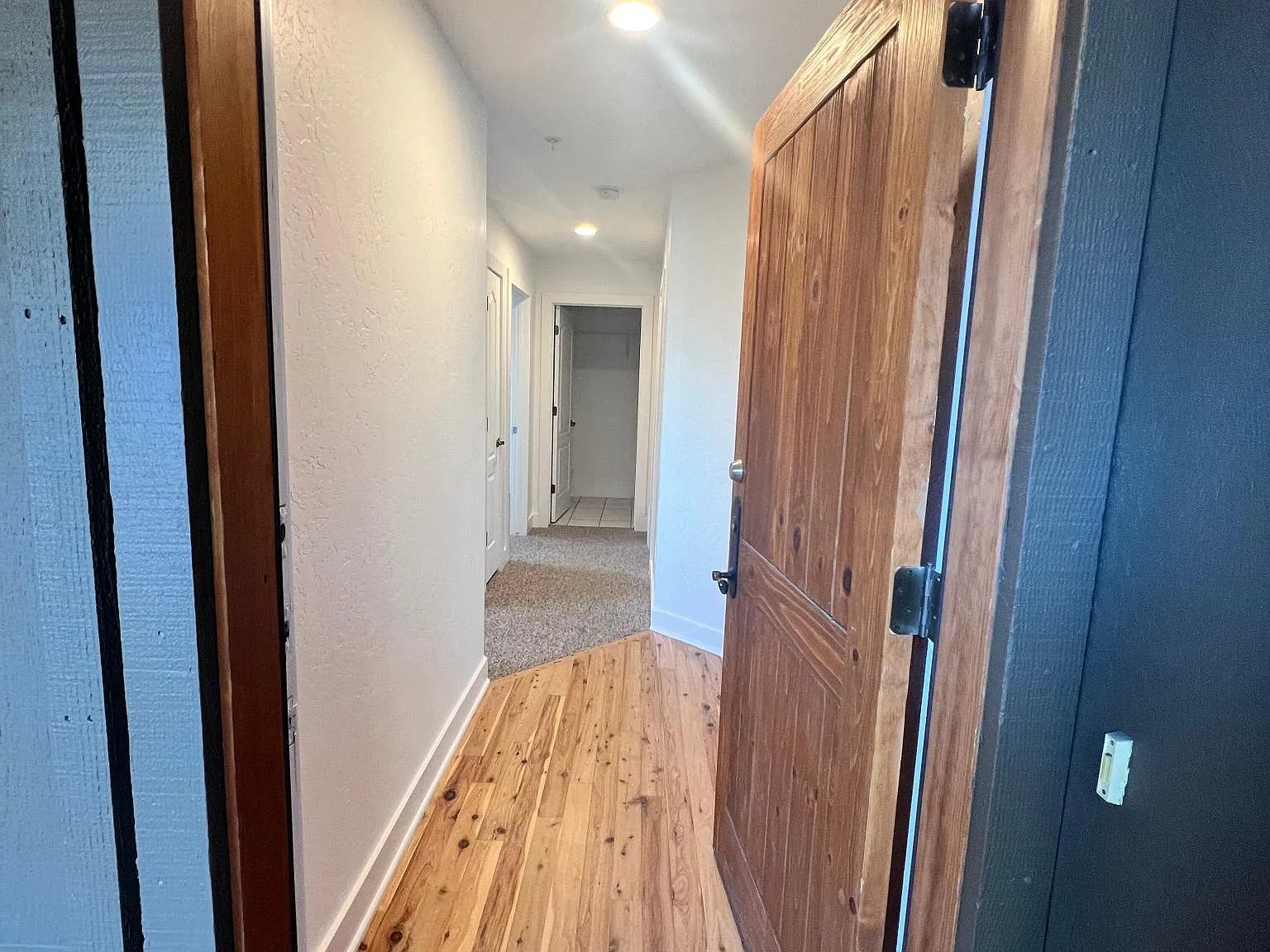 3 bed, 2000 sqft, $4,400 — Photo 4