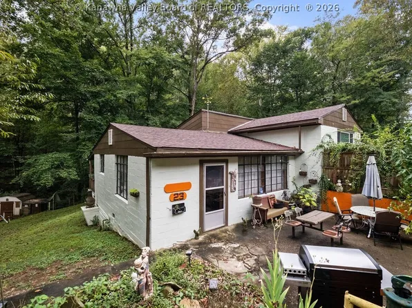 23 Low Gap Rd, Branchland, WV 25506