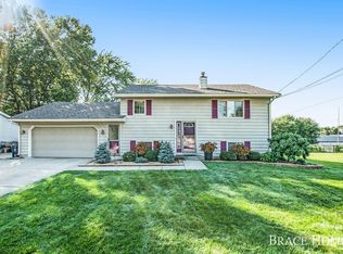 3003 Perry Ave SW, Wyoming, MI 49519