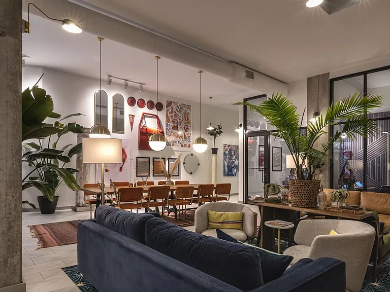 Luxury Apartments in Cleveland's Ohio City — Photo 45
