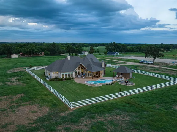 698 Farm Road 2081, Yantis, TX 75497