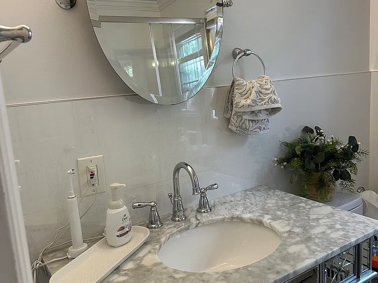 54 Randall Dr — Photo 7
