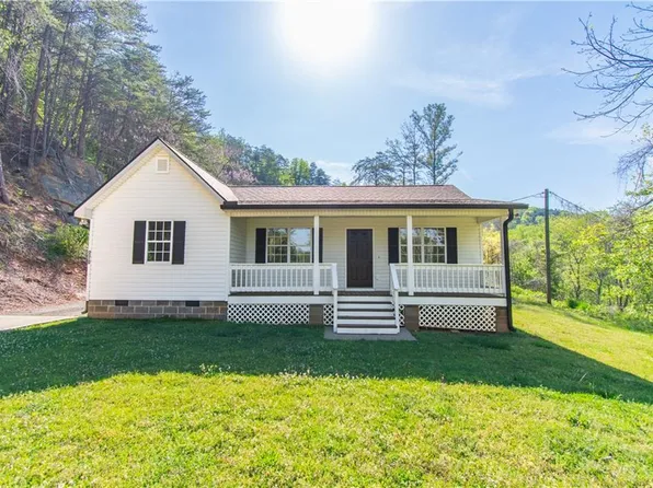 270 Irwin Mill Rd SE, Fairmount, GA 30139