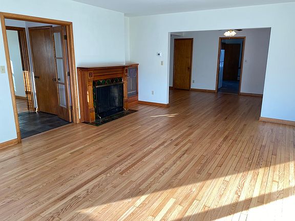 4th image of 5430 W Greenfield Ave