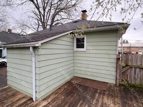 743 Neubert Ave, Flint, MI 48507