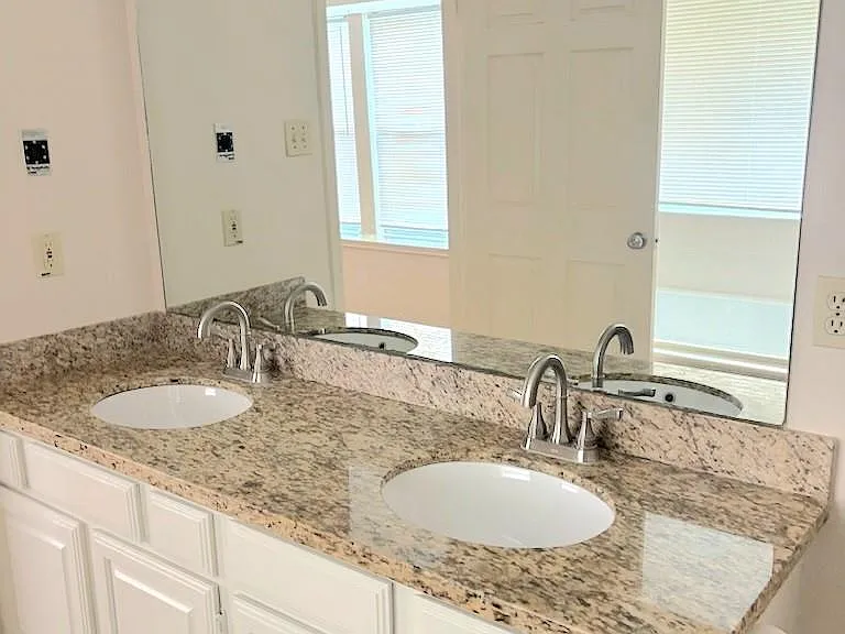 14303 Oak Chase Dr — Photo 9
